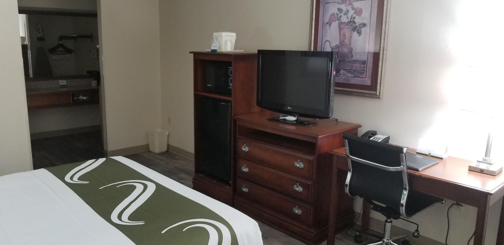 Quality Inn Pelham I-65 Exit 246 Екстер'єр фото