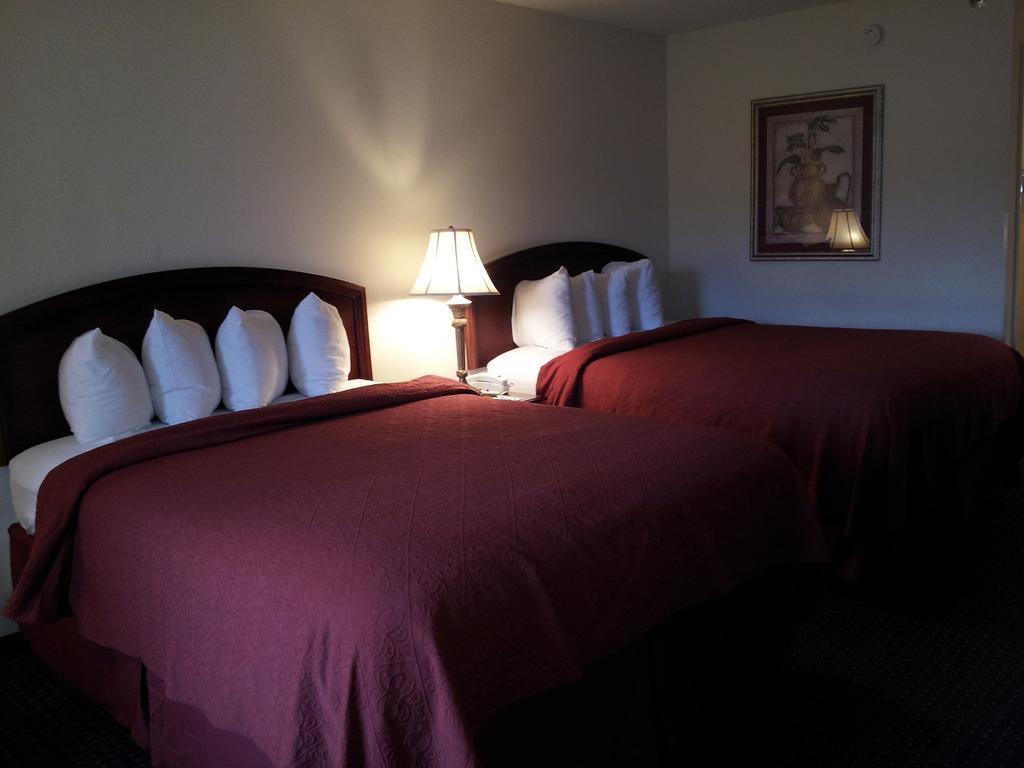 Quality Inn Pelham I-65 Exit 246 Екстер'єр фото