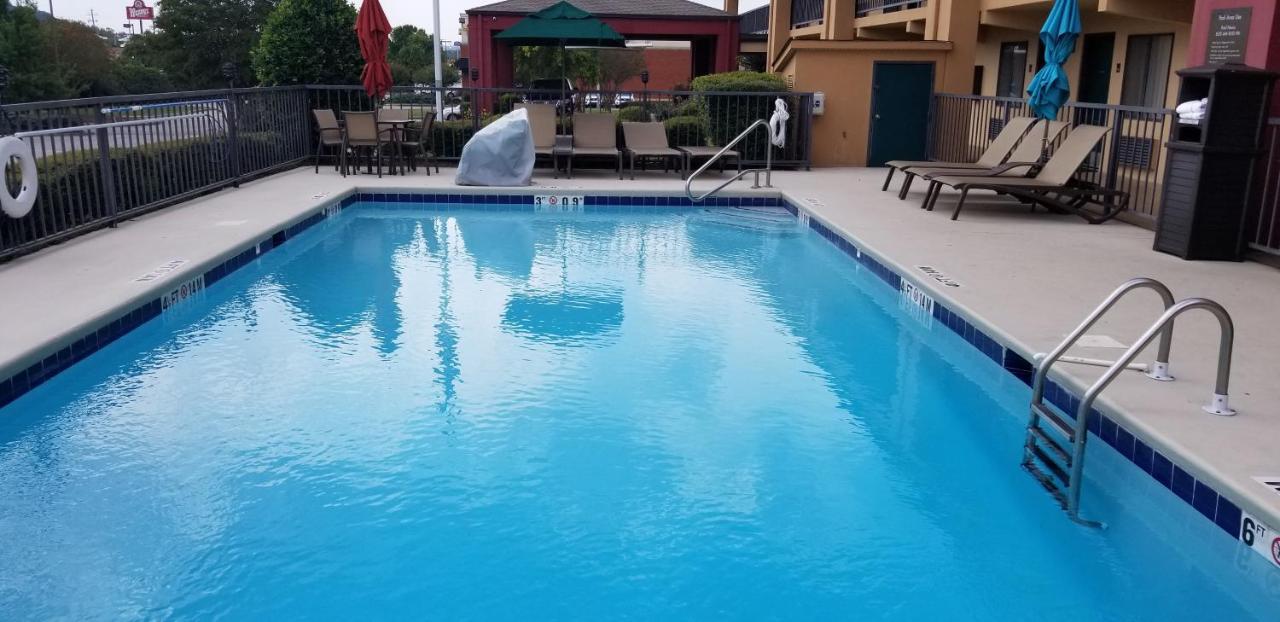 Quality Inn Pelham I-65 Exit 246 Екстер'єр фото