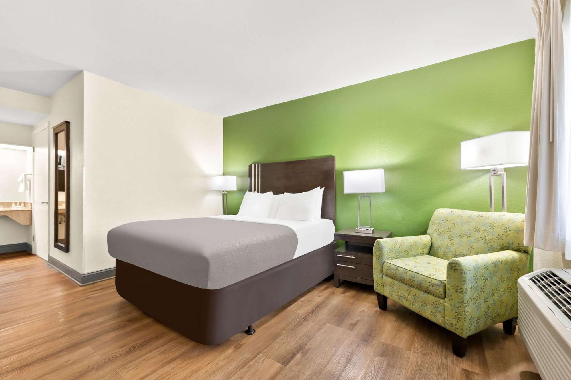 Quality Inn Pelham I-65 Exit 246 Екстер'єр фото