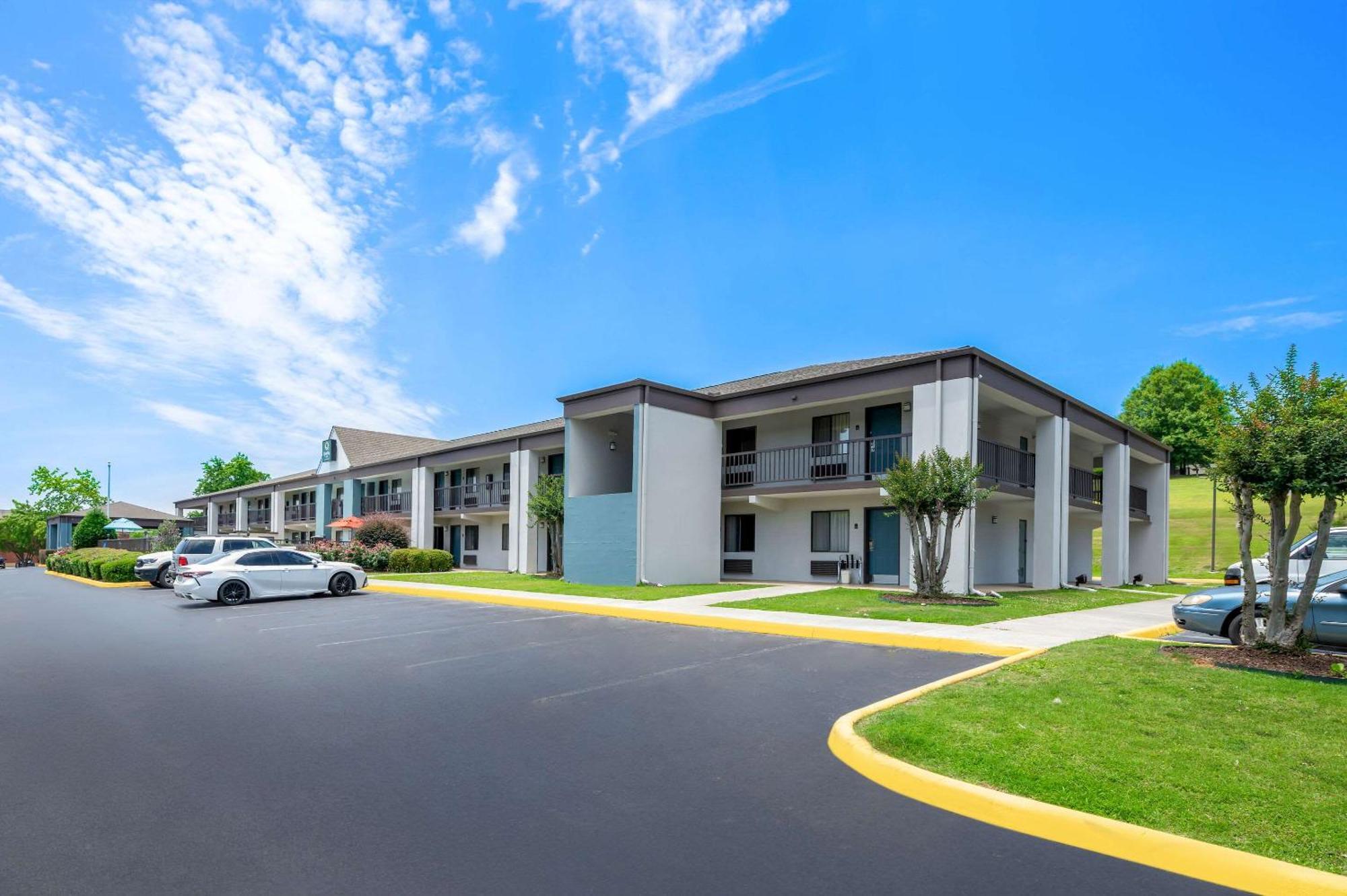 Quality Inn Pelham I-65 Exit 246 Екстер'єр фото